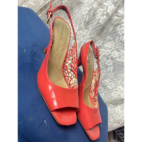 Tahari Coral Patent Leather Slingback Peep Toe Heels Shoes Womens - Picture 3 of 12